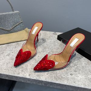 Sandalen Mode Stiletto-Absatz Partyschuhe Slip On Herzförmige Zehenpumps Damen Luxusdesigner Fabrikschuhe mit Kasten 10,5 cm hohe spitze Zehenabsätze