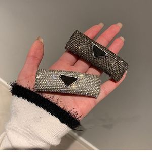 Luxury headbands Designer barrette Hair hoop hair clasp triangle headband Non-slip hair clips Hairpin Styling Hairdressing Hair Clips Headwear Diamond HairBands