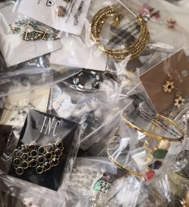 1kg 80-150 pcs mix earrings sale by weight bulk jewelry China yiwu factory wholesale