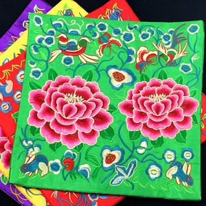 Pads Square Embroidered Peony Flower Table Placemats Dining Table Plates Bowl Pad Decoration Ethnic Crafts Vintage Coffee Tea Mat 26 x