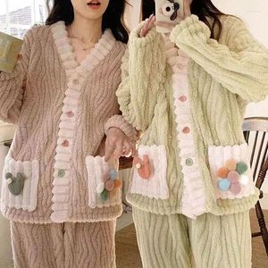 Kvinnors sömnkläder korallfleece vinter kvinnor förtjockade varma flanellrockar hemdräkt korea fluffiga pyjamas sätter löst hemkläder utomhus
