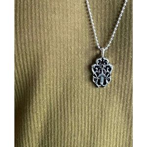 Designer ch Cross Chromes Pendant Necklace Sword Sterling Sier Bead Chain Heart Neckchain tröja Lover Gift Brand Jewelry Gratis frakt Ny 2024 WUFX