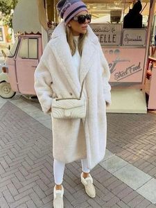 Mode TurnDown Collar Fake Päls Overcoat Women Elegant V Neck Long Sleeve Plush Coat 2024 Winter Chic Lady Warm Streetwear 231226