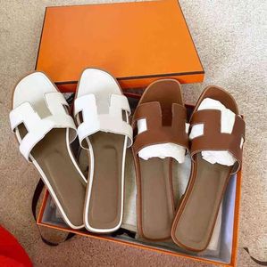Designer Leather Ladies Sandals Summer Shoes Fashion Fashion Women Slippers Letter Drag 512