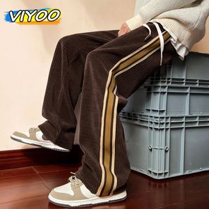Harajuku Men's Brown Baggy Wide Leg Cargo Pants Side Strip Corduroy Casual Pants Byxor Man Sweatpants Korean Autumn Clothes 231228