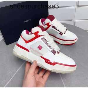 Tênis Runway Mulheres Sapatos de Inverno Estilo Casual Moda Sapato Skel Amiiri Outono Mens Designer Mens Bone Pão Trendy Solas Grossas High-End Sports RFW2