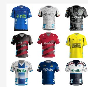 Top 2024 Blues Highlanders Rugby Formaları 24 25 Haçlı Ev Uzakta Alternatif Kasırgalar Miras Şefleri Süper Boyut S-5XL Gömlek