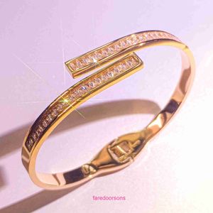 Tifannissm Design Women Bread Bracelets Charm Luksusowa biżuteria na dan prezent Modna i kreatywna stalowa bransoletka tytanowa dziewczyny z oryginalnym pudełkiem