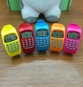 Fashion Digital Calculator med LED -klockfunktion Casual Silicone Sports for Kids Multifunction Calculating2497422