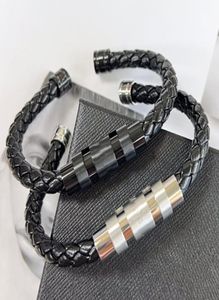 Luxury Bracelet Stainless Steel Buckle High Quality Leather Open Bracelet For Men and Women4014861