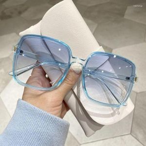 Occhiali da sole da esterno UV400 sfumatura decorazione quadrata nero montatura grande trasparente tendenza 2023 occhiali moda oversize