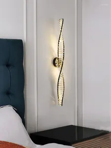 Lampada da parete Luce di cristallo di lusso Moderna Camera da letto Sala da pranzo Soggiorno Decorazione interna Comodino Corridoio LED lucido