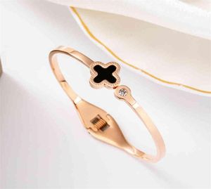 Japan and South Korea titanium bracelet female clover rose gold non fading simple net red Bracelet Stainls steel jewelry235Y6920726