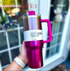 1：1同じCamelia Pink Gradient H2.0 40ozステンレス鋼タンブラーカップシリコンハンドルのふたとストロートラベルカーマグカップは冷たい水のボトルを飲み続けます1228