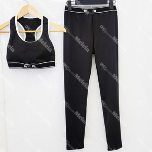 Women Letter Tracksuits Sport Activewear for Lady Girl Black Sleeveless Cropped Yoga Outfits Sexy Padded Fitness Tanks Tops Leggings Set