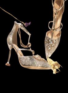 2020 Fashion Gold Silver Pärled Sökare Designer Women Wedding Shoes High Heels 85cm 6cm Pointed Toes Pumps Wedding Dress Shoes 7885238