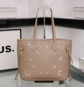 Basit Presbyopic Alışveriş Torbası Büyük Kapasiteli Tote Çanta Banliyö Hamşası INS Omuz Crossbody Buck Kadın Çantaları