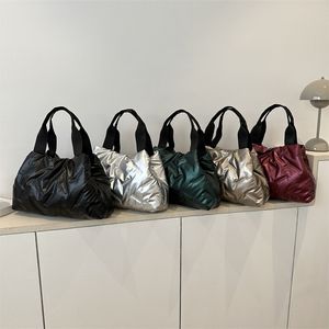 Women Stuggy Handbag Puffer Tote Bag per signore più vendute di cotone morbido passato di cotone imbottito BASSO CROVE FEMT-4081