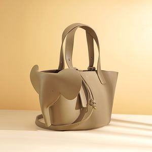 Designer Elephant Women's Shoulder Bag Luxury Pu Leather Crossbody Bag Brand Handväskor och Purses Kvinnliga stora kapacitet på väskor