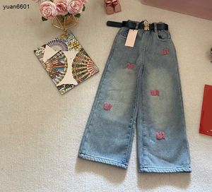 Populära baby jeans plysch brev dekoration denim barn byxor storlek 100-160 designer barnbyxor inklusive bälten dec20