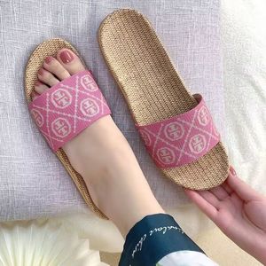 Four Seasons Linen Terlik Moda Konforlu Yumuşak Sole Çiftler Ev Sessiz Slip Slip Hafif Deodorant Sandalet