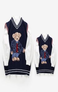 Family Matching Outfits Autumn Parent Child Vest Sweater For Kids Bear Knit Top Dad Mom And Son Daughter Christmas Knitted Cardiga8687084