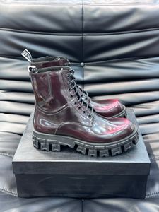 البيع الساخن الجديد Great Mens Luxury Designer Boots Shoes - أعلى جودة مصمم أحذية الاتحاد الأوروبي الحجم 38-46