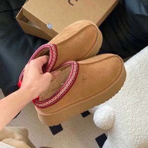 مصمم tazzs النساء فوق أحذية الركبة tasmans slippers الكستناء فرو الغنم البغال امرأة النساء men ultra mini platfor