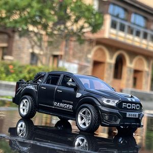 1 32 Ford Raptor F350 Picku Legato Car trasporta pneumatici per veicoli fuoristrada giocattolo per veicoli giocattoli veicoli modelli per bambini Giochi giocattoli 231227