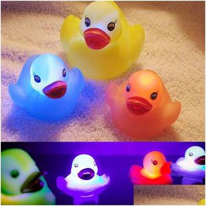 Другие товары для вечеринок Led Light Duck Float Water Плавание Детские игры Рот Мини Маленький Желтый Резиновый Образовательный Для Детей B Dh0Tm