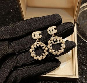 Designer Golden Silver Stud Ohrringe für Frauen Modemarke Doppelbuchstaben Geometrische Big Annulus Ohrring Inlay Kristall Strass