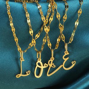 Kolye Kolyeleri 26 Mektup Sevimli Kalp Kolye Kadınlar için Altın Renk Paslanmaz Çelik Dudak Zinciri Gezinti Uzun Klasik Takı