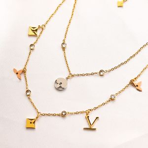 Collana di design per donna Girocolli a catena a doppio strato Lusso placcato oro 18 carati Fascino in acciaio inossidabile Regalo d'amore romantico Lunghezza 41 + 5 cm