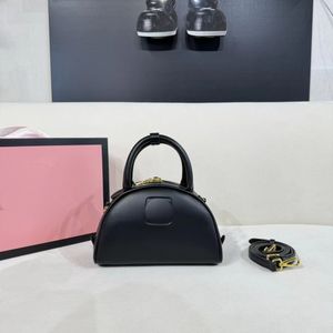 2024 Bolsa de boliche fofa, bolsa crossbody, bolsa, bolsa de ombro, design simples, bolsa cosmética de marca elegante, bolsa de grande capacidade, bolsa para celular, bolsa de grife, pele de bezerro 18 CM