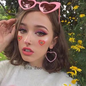 Sunglasses 2024 Heart Shaped Candy Female Punk Cat Eyes Fashion Accessories Large Frame Sparkling Pink Crystal Eyeglasses