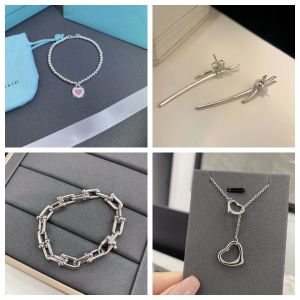 Naszyjnik nowego wyglądu urocze naszyjnik wisidant Choker bransoletki miłosne kolczyki łańcucha serca dla kobiet Dainty Gold Jewerlry Akcesoria świąteczne dla niej prezenty