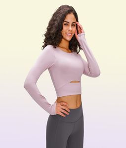 Sport långärmad tshirt bh halv kort yoga outfit Slim fit fitness kvinnor039s topp med bh kudde sexig träningstank europ9458010