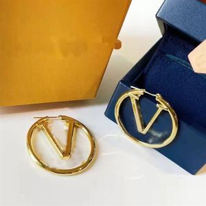 Lyx 5 cm Gold Hoop örhängen för Lady Women Orrous Girls Ear Studs Set Designer Jewelry Earring Valentine's Day Gift Engagem2955