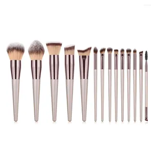 Escovas de maquiagem 14pcs viagens em casa iniciantes alça de madeira ferramenta cosmética Professional Longo Povento de blush de blush conjunto de fundação portátil