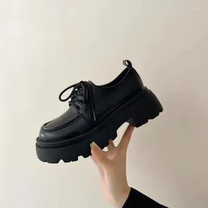 Sapatos de vestido Original japonês bonito estudantes muffin fundo grosso pequeno couro feminino acolchoado preto doce legal mary jane sapato