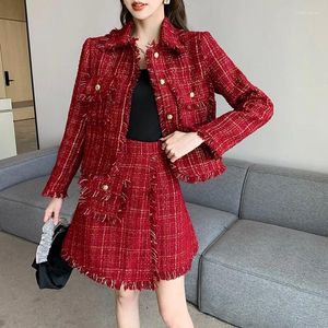 Abiti da lavoro Piccoli fragranti Nappe scozzesi rosse di alta qualità Tweed Abbigliamento da donna Giacca Cappotto Gonne a vita eleganti Set di due pezzi