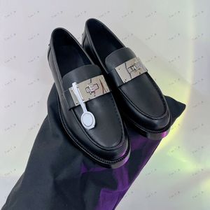 2024 Top Quality Newest brand Designer Loafers Retro Leather metal Decorate Real Leather Round Toe Women Flat Casual Shoes All-season Fashion Flat Walking Shoes