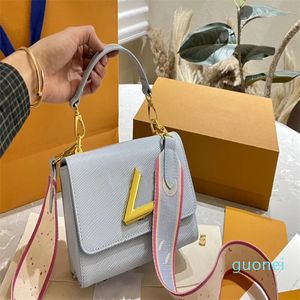 Designer bag Lock Shoulder Classic Women Crossbody Handbags Luxury Lady Tote Purse Leather Embroidery Female Chain Hand Bags