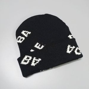 BA Family Beanie Wolle Strick Hat Klassiker Brief Strickmuster Designer warm modische Straßentrend Match Winter Drei Farben sind verfügbare Farbschema schön