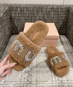 Miui designer luxurys rhinestone diamond fur slippers women paseo paris designer furry flat mule slides ladies fluffy platform sandals indoor shoes