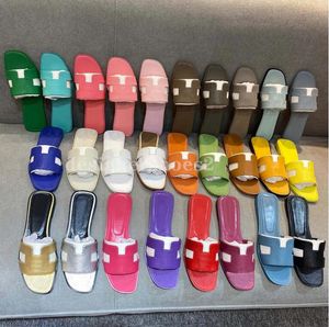 Designer slides sandália chinelos praia clássico plana sandália luxo verão senhora couro flip flops homens mulheres chinelos casuais verão praia sapatos sliders