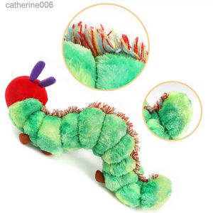 Animais de pelúcia de pelúcia Caterpillar Toy Cute Lovely Hungry Caterpillar Soft Toy Sleeping Baby Doll Skin Friendly Bonecas respiráveis presentes para criançasL231228