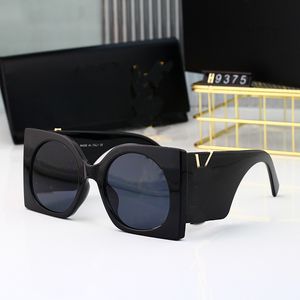 Designer zonnebril mode ultra brede spiegelpoten met metalen letters groot frame zonnebril met originele zwarte hoes voor heren dames zonbescherming zomer