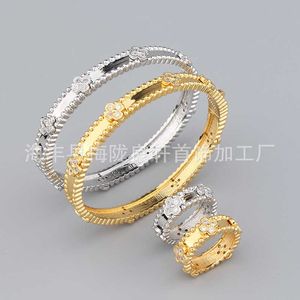 Designer-Luxus-Van-Clover-Armband aus 18-karätigem Gold mit funkelnden Kristallen und Diamanten, ultimatives Symbol für Liebe und Schutz, ein perfektes Geschenk für Frauen und Mädchen