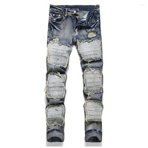 Herren Jeans Männer Buchstaben Stickerei Denim Fransen Patch Stretchhose Vintage Blaue Löcher Knopf Slim Tapered Hose